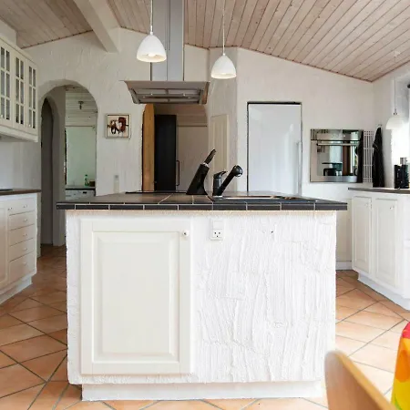 Exquisite Holiday In Zealand With Terrace Сasa de vacaciones Kalundborg